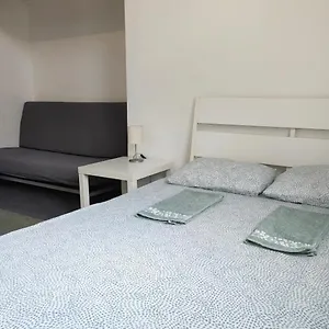 Sleepover Center Guestrooms 3*, Budapest Hungary